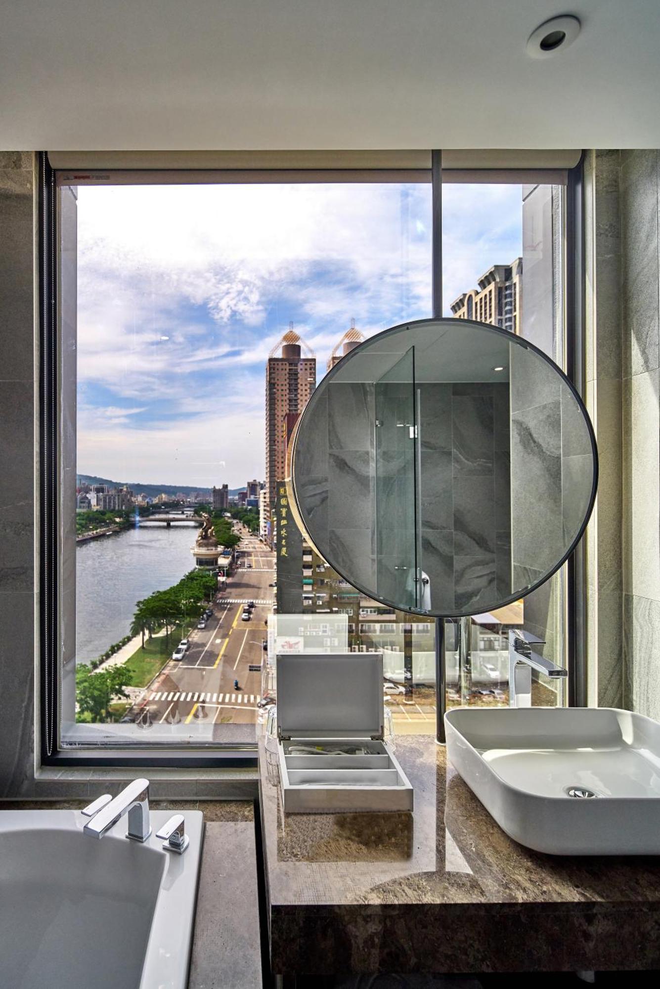 Harbour 10 Hotel Гаосюн Экстерьер фото
